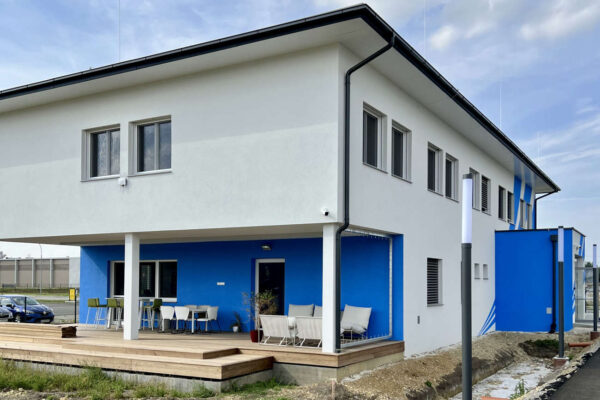 Bauprojekt Bürogebäude Ansicht Terrasse